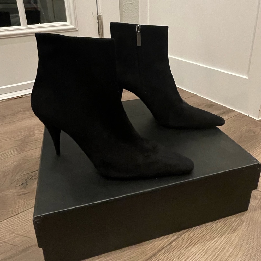 Saint Laurent KIKI 85 Zip Booties
